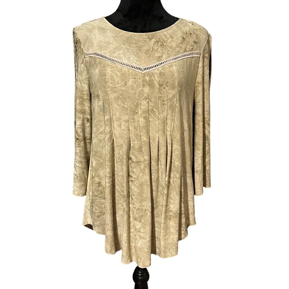 New Directions Blouse M Beige Tunic Top Boho Pleated Swing Embroidered Comfy NWT